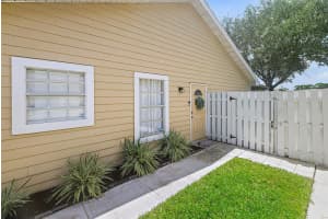 1526 Royal Forest Court, Palm Springs, FL 33406 Sold 11/22/23