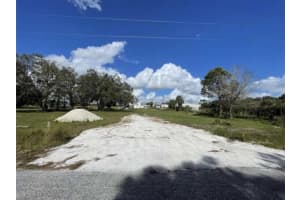 345 NE 106th Street, Okeechobee, FL 34972 Sold 12/13/24