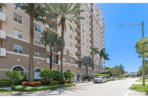 616 Clearwater Park Road 1206, West Palm Beach, FL 33401 Sold 09/28/23