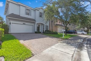 2200 SW 16th Terrace, Fort Lauderdale, FL 33315 Sold 09/29/23