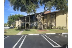 305 Pine Ridge Circle B-1, Greenacres, FL 33463 Sold 10/05/23