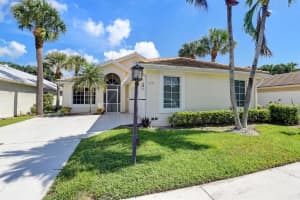 2745 N Clearbrook Circle, Delray Beach, FL 33445 Sold 09/14/23