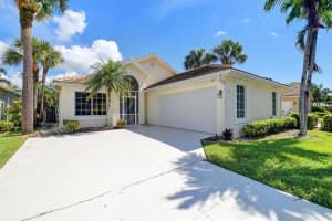 2745 N Clearbrook Circle, Delray Beach, FL 33445 Sold 09/14/23