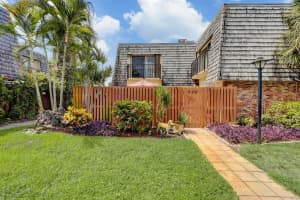 546 SE 27th Way 30 D, Boynton Beach, FL 33435 Sold 09/18/23