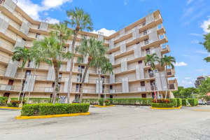 3301 N Country Club Drive 401, Aventura, FL 33180 Sold 09/21/23