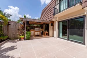 1107 11th Lane, Palm Beach Gardens, FL 33418 Sold 07/19/24