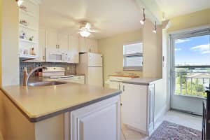 230 NE 26th Avenue 301, Boynton Beach, FL 33435 Sold 10/04/23