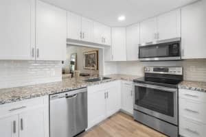 931 Gardenia Drive 368, Delray Beach, FL 33483 Sold 10/20/23
