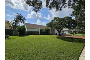 1083 NW 96 Avenue, Plantation, FL 33322 Sold 10/05/23