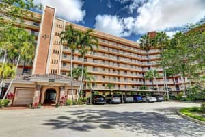 7370 S Oriole Blvd 706, Delray Beach, FL 33446 Sold 11/06/23