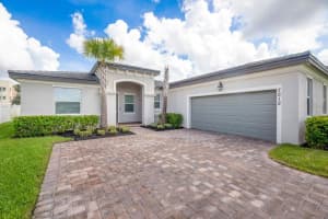 7512 NW Greenspring Street, Port St Lucie, FL 34987 Sold 10/12/23