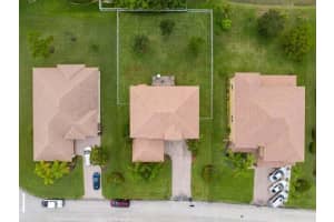 5065 Topaz Lane SW, Vero Beach, FL 32968 Sold 01/08/24
