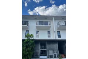 1100 Crystal Lake Drive 207, Deerfield Beach, FL 33064 Sold 11/02/23
