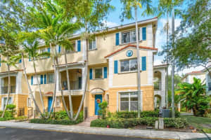 2897 S Greenleaf Circle, Boynton Beach, FL 33426 Sold 09/07/23