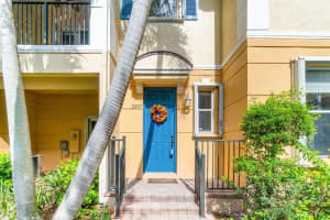 2897 S Greenleaf Circle, Boynton Beach, FL 33426 Sold 09/07/23