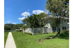 1915 Hartford Court 19c, West Palm Beach, FL 33409 Sold 10/05/23