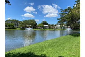 1915 Hartford Court 19c, West Palm Beach, FL 33409 Sold 10/05/23