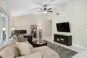 815 W Boynton Beach Boulevard 11-202, Boynton Beach, FL 33426 Sold 09/26/23