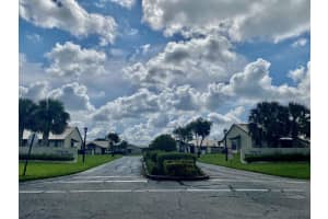 567 SW Sara Boulevard, Port St Lucie, FL 34953 Sold 10/20/23