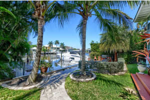 1820 S Ocean Boulevard S 2e, Delray Beach, FL 33483 Sold 12/08/23