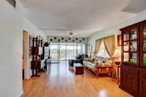 921 Spanish Circle 439, Delray Beach, FL 33483 Sold 12/08/23