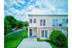 26081 SW 135th Court, Homestead, FL 33032 Sold 09/27/23