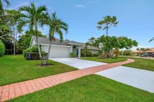 12677 Headwater Circle Circle, Wellington, FL 33414 Sold 11/29/23
