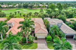 124 Viera Drive, Palm Beach Gardens, FL 33418 Sold 07/02/24