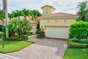 124 Viera Drive, Palm Beach Gardens, FL 33418 Sold 07/02/24