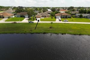 2518 SW Fair Isle Road, Port St Lucie, FL 34987 Sold 10/06/23