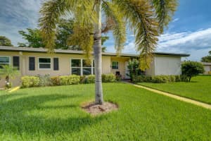 1027 South Drive C, Delray Beach, FL 33445 Sold 09/28/23