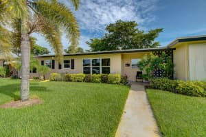 1027 South Drive C, Delray Beach, FL 33445 Sold 09/28/23