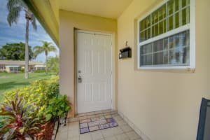 1027 South Drive C, Delray Beach, FL 33445 Sold 09/28/23
