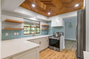 176 12th Place SE, Vero Beach, FL 32962 Sold 11/01/23