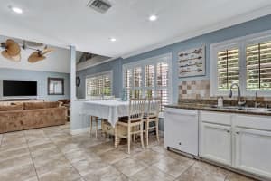 406 Woodview Circle, Palm Beach Gardens, FL 33418 Sold 04/23/24