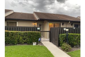705 Sunny Pine Way E, Greenacres, FL 33415 Sold 05/01/24