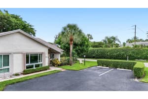 700 Lago Road, Delray Beach, FL 33445 Sold 11/22/23