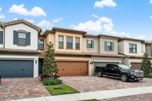 8294 Cadre Noir Road, Lake Worth Beach, FL 33467 Sold 10/05/23