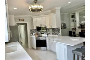 8753 SE Retreat Drive, Hobe Sound, FL 33455 Sold 10/31/23