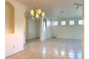 364 S Tangerine Square SW, Vero Beach, FL 32968 Sold 09/27/23