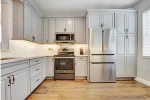 8041 Murano Circle, Palm Beach Gardens, FL 33418 Sold 10/02/23