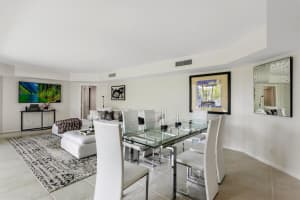 2860 S Ocean Boulevard 111, Palm Beach, FL 33480 Sold 01/16/24