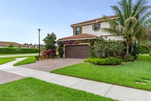 4558 Willow Run Way, Lake Worth Beach, FL 33467 Sold 10/10/23