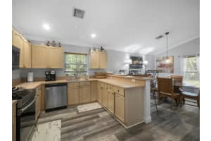 10668 Oak Bend Way NW, Wellington, FL 33414 Sold 10/10/23