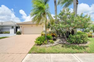 7913 Dundee Lane, Delray Beach, FL 33446 Sold 02/05/24