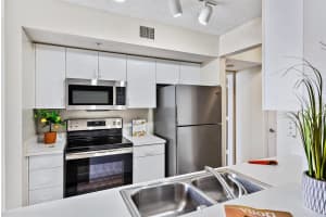 272 Village Boulevard 7111, Tequesta, FL 33469 Sold 11/03/23