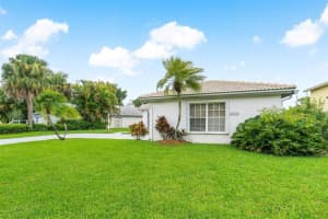 6413 Lansdowne Circle, Boynton Beach, FL 33472 Sold 11/10/23
