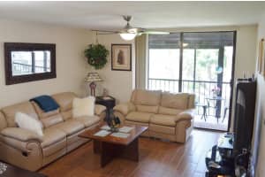 5280 Las Verdes Circle 321, Delray Beach, FL 33484 Sold 09/29/23