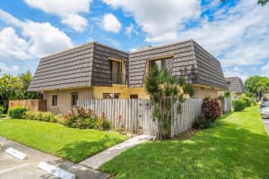 4660 Cherry Road, West Palm Beach, FL 33417 Sold 10/31/23