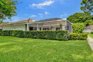 7902 Chapman Oak Court, Palm Beach Gardens, FL 33410 Sold 12/04/23